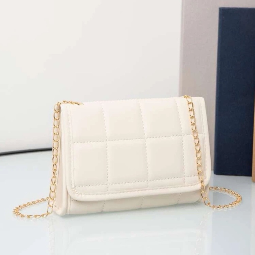 New Boho Plaid Quilted Cream Beige Faux Leather Flap Chain Square Crossbody Bag - Picture 3 of 16
